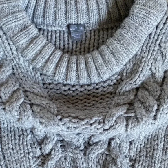 Aerie Gray Cable Knit Sweater - Picture 4 of 4